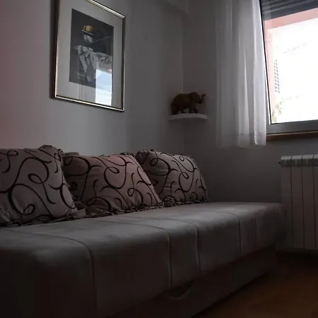 Apartment Toffee